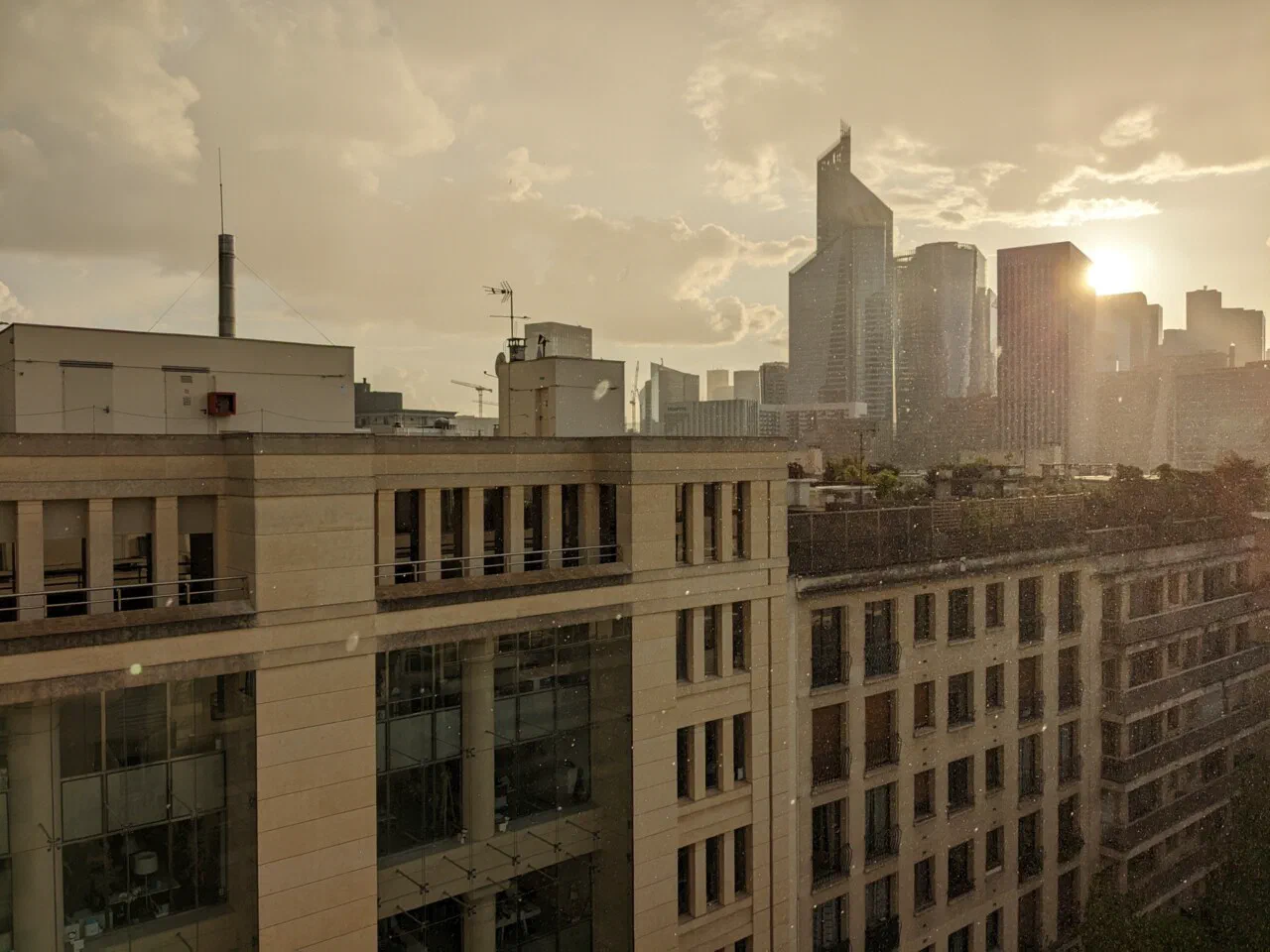 May 10th – Rain over La Défense