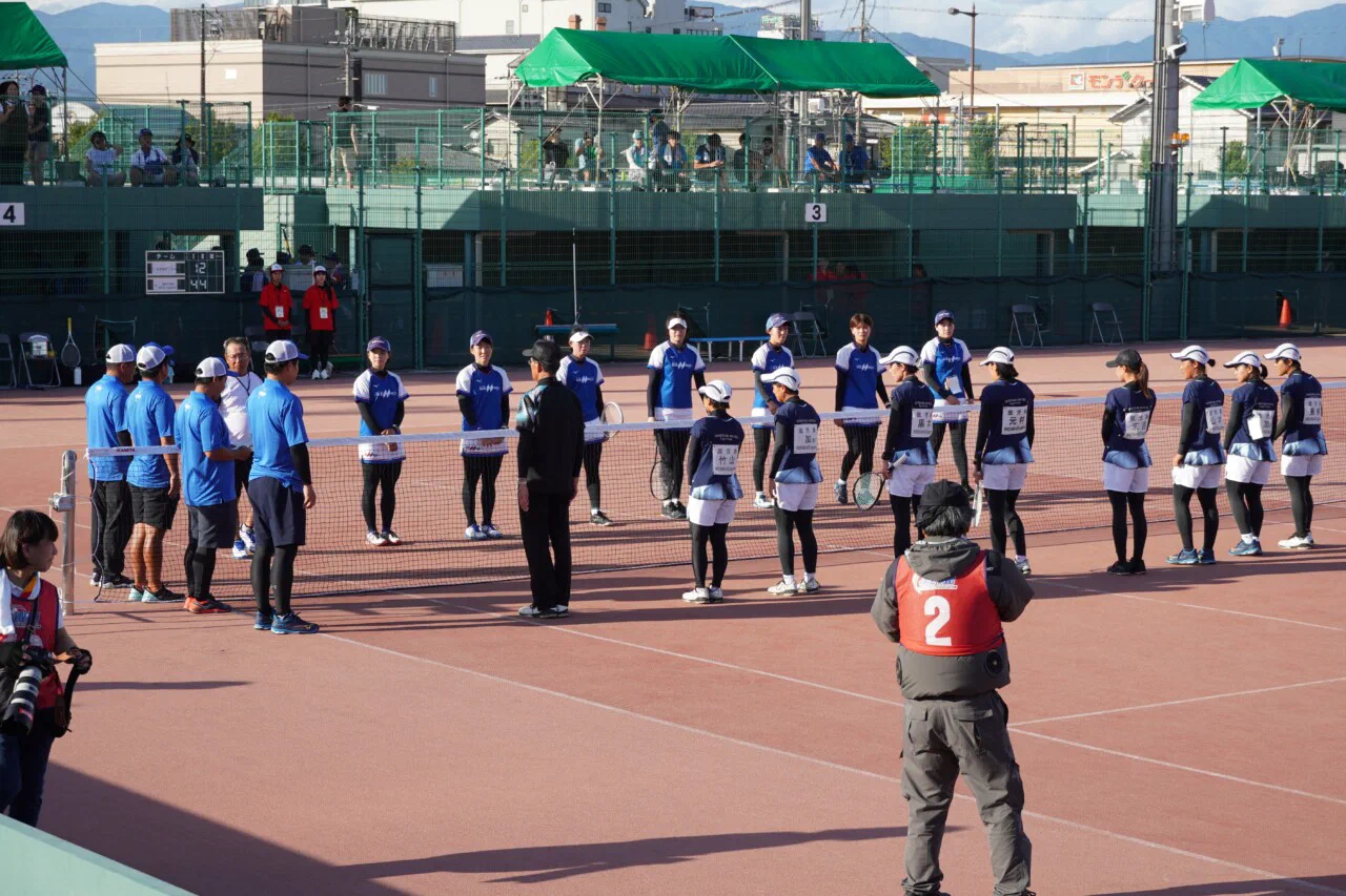 July 28th – Soft-tennis teams gather from all around Japan for a tournament in Nagahama