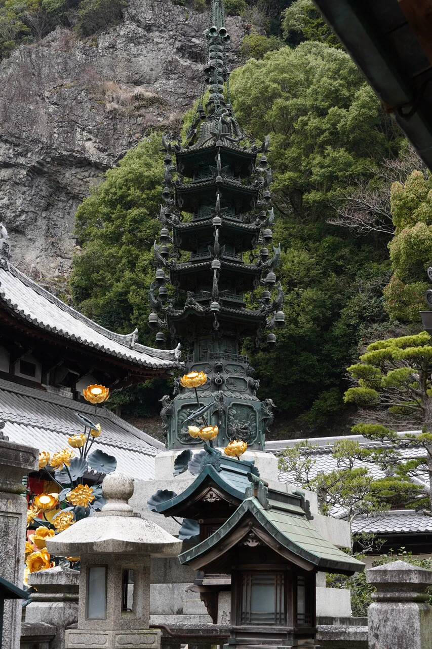 March 30th – At Hozan-ji temple